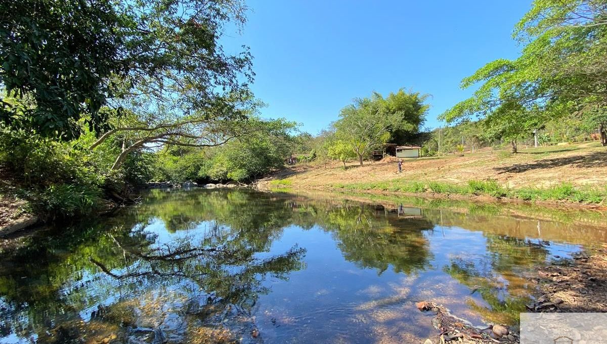 Siqueira Imóveis de Pirenópolis / Goiás / BrasilVenda de Casa em Brasília é na Siqueira Imobiliária de Pirenópolis / Imobiliária de Goiás / Imobiliária do Brasil / Imobiliária do Centro-Oeste / Pirenópolis Imóveis / Imóveis Pirenópolis / Imobiliária de Pirenópolis / Pirenópolis Imobiliária / Goiás Imóveis / Brasil Imóveis / Pirenópolis / Goiás / Brasil / Siqueira Imobiliária de Goiás / Consultoria Imobiliária / Consultor Imobiliário / Venda de Imóveis Pirenópolis / Melhor Imobiliária de Pirenópolis / Venda de pousadas / Venda de terrenos / venda de casas/ Venda de Lotes / Venda de Chácara / Venda de Fazenda / Venda de Apartamentos / Venda de Flat / Venda de Sítio / Brasília Imóveis / Goiânia Imóveis / Imobiliária de Goiânia / Imobiliária de Brasília/ Imobiliária em Pirenópolis / Imobiliária de Pirenópolis / Condomínio Fechado Vaga Fogo / Condomínio Paço da Estalagem / Condomínio Parque da Estalagem / Condomínio Quinta do Sol / Condomínio Fechado Pirenópolis / Cachoeiras Pirenópolis / Restaurante Pirenópolis /